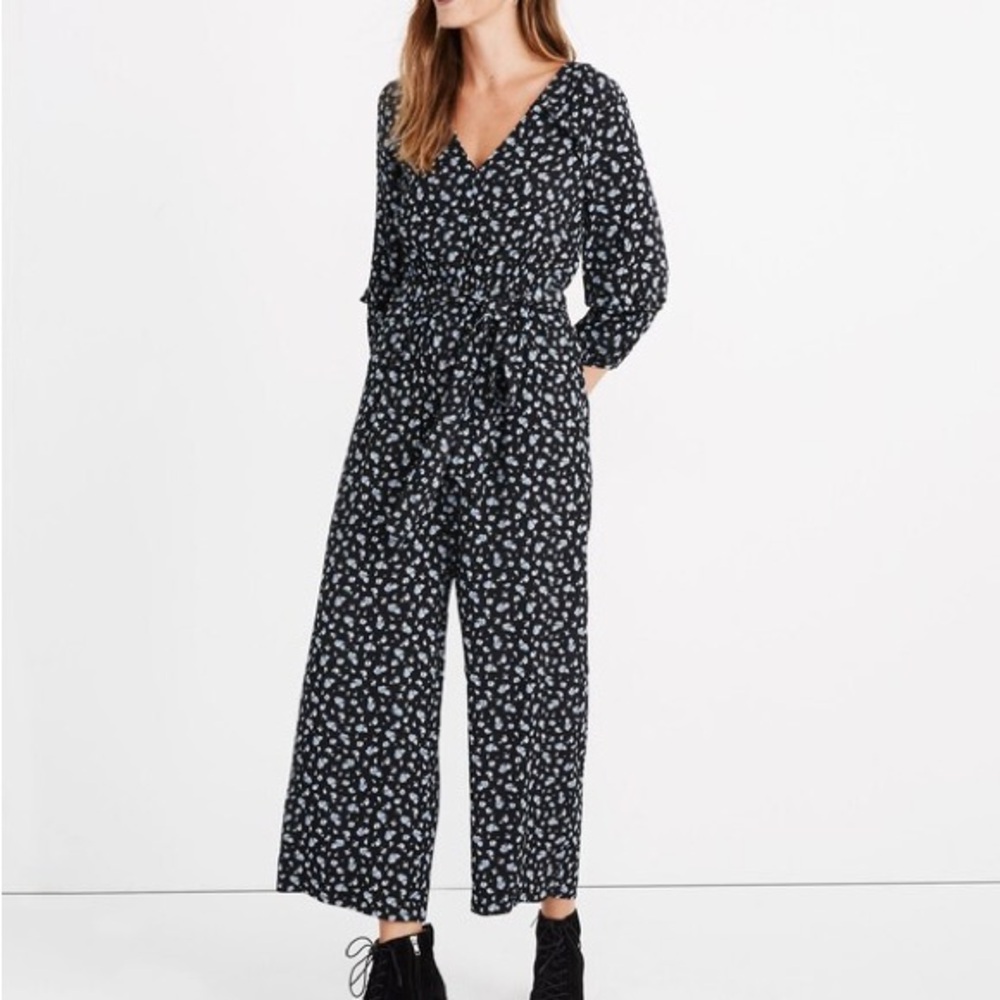 Madewell Ruffle-Sleeve Tie-Waist Jumpsuit in Baby's Breath
